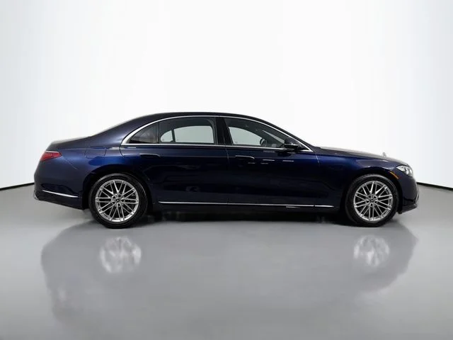 Used 2023 Blue Mercedes-Benz S 580 image 4