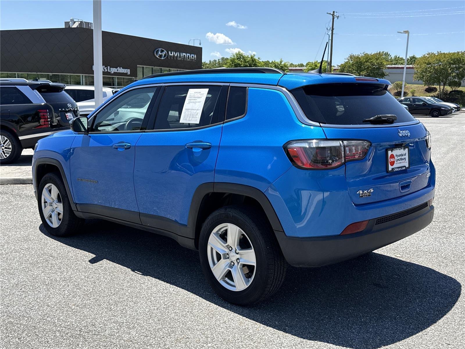 Used 2022 Laser Blue Pearlcoat Jeep Latitude image 6