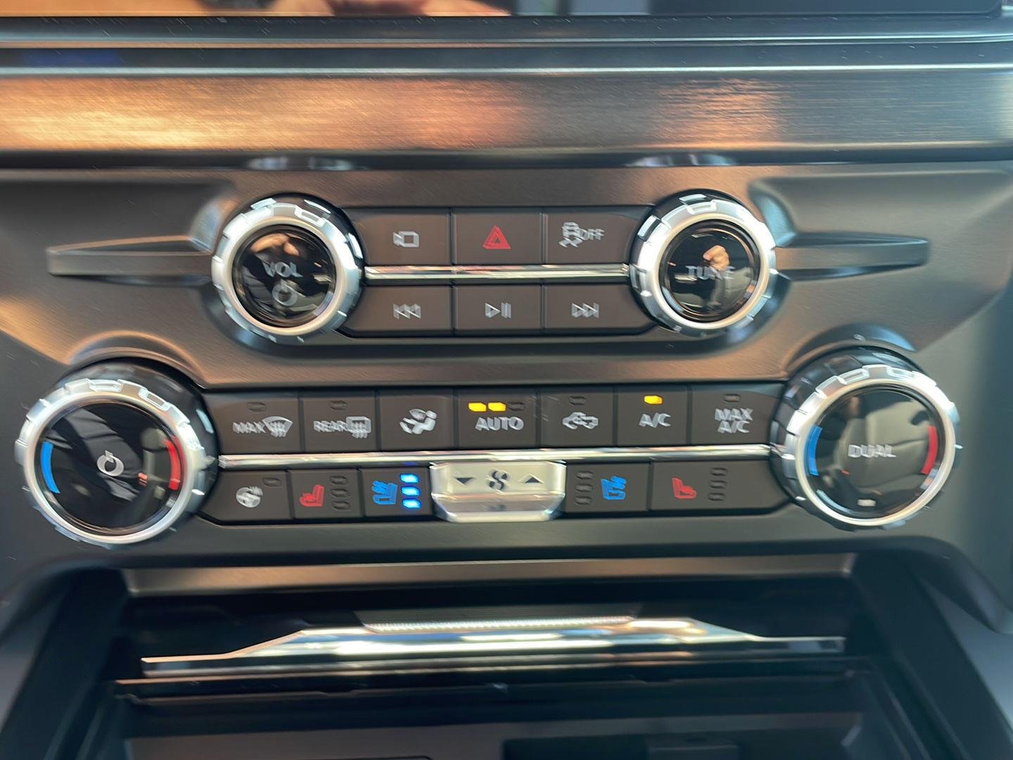 New 2026 Avalanche Ford F-350® Lariat® image 23