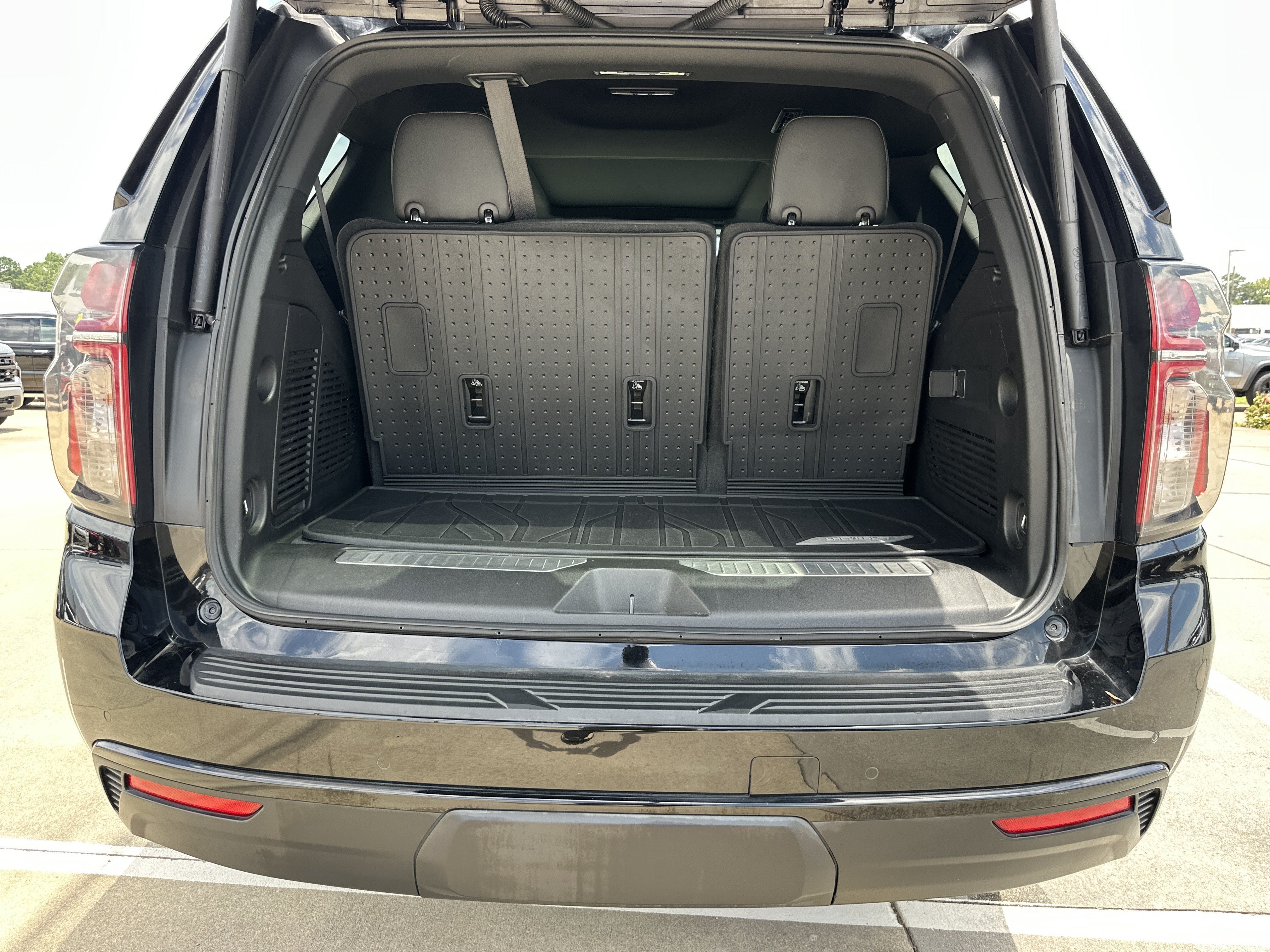 2023 Chevrolet Tahoe Z71 - Photo 19