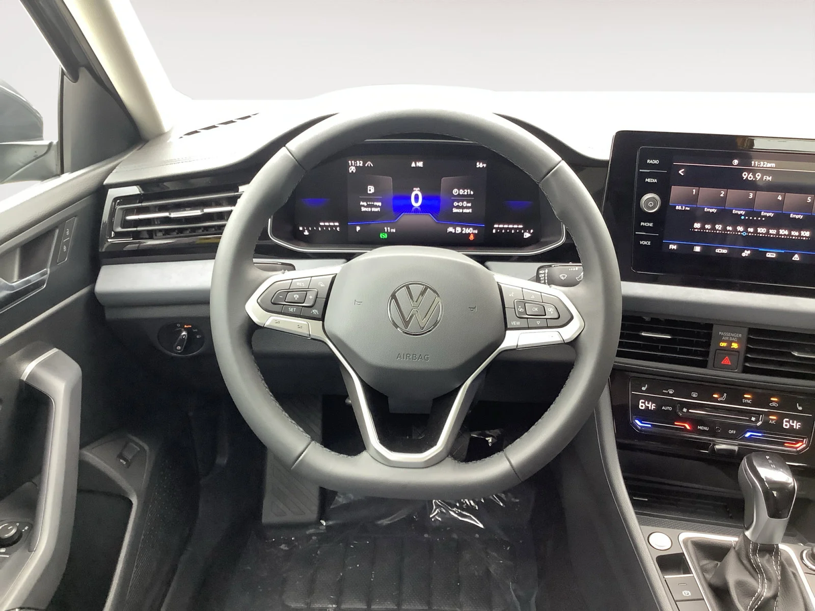 New 2026 DEEP BLACK Volkswagen SE image 14