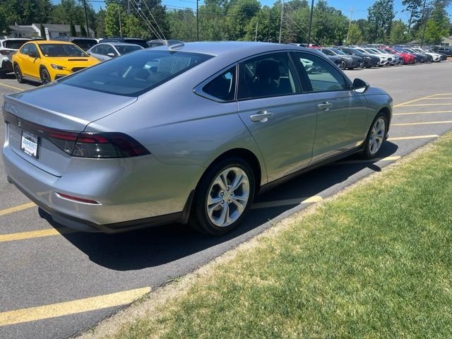 Used 2023 Silver Honda LX image 5
