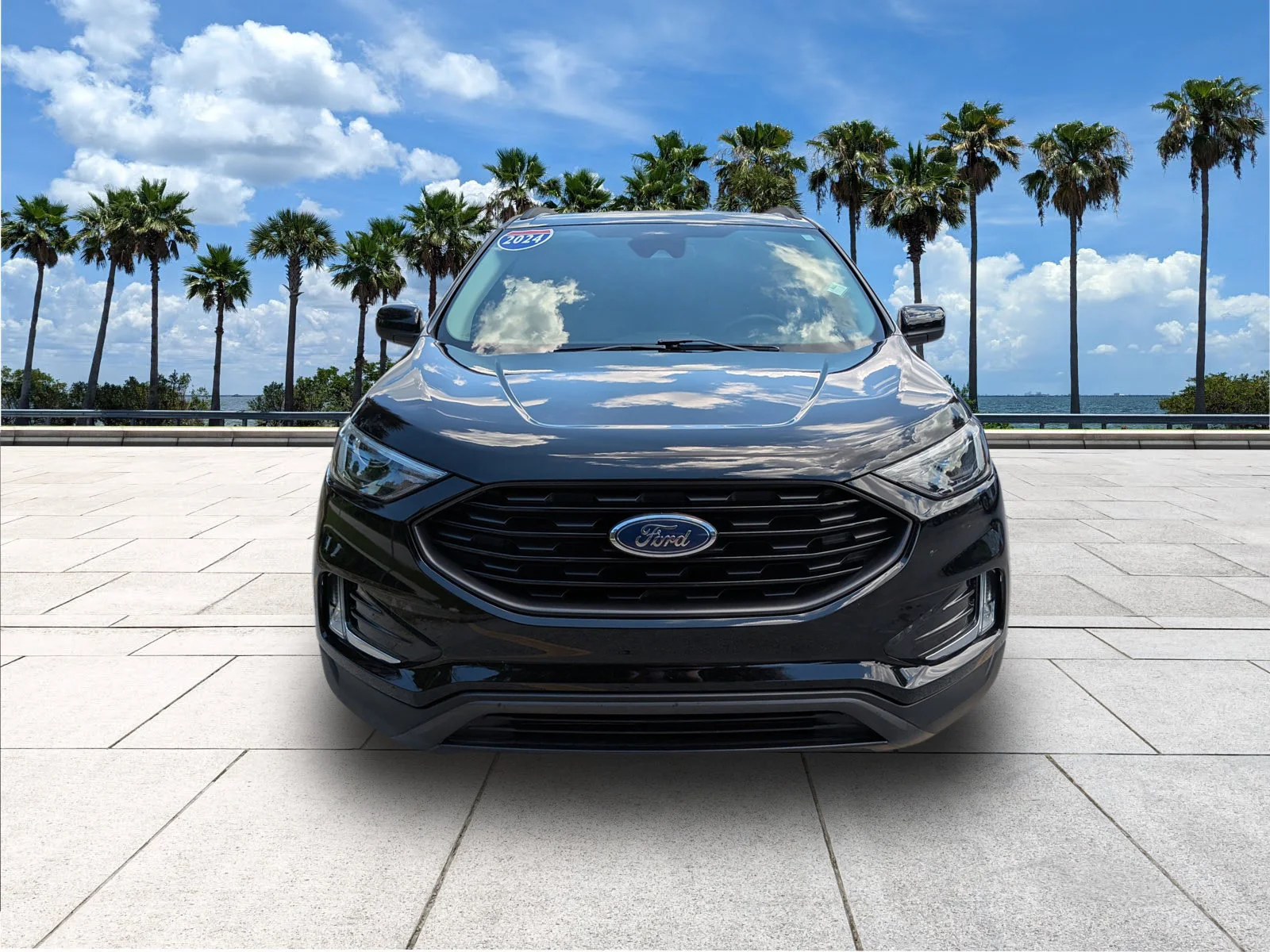 Used 2024 Agate Black Metallic Ford SEL image 2
