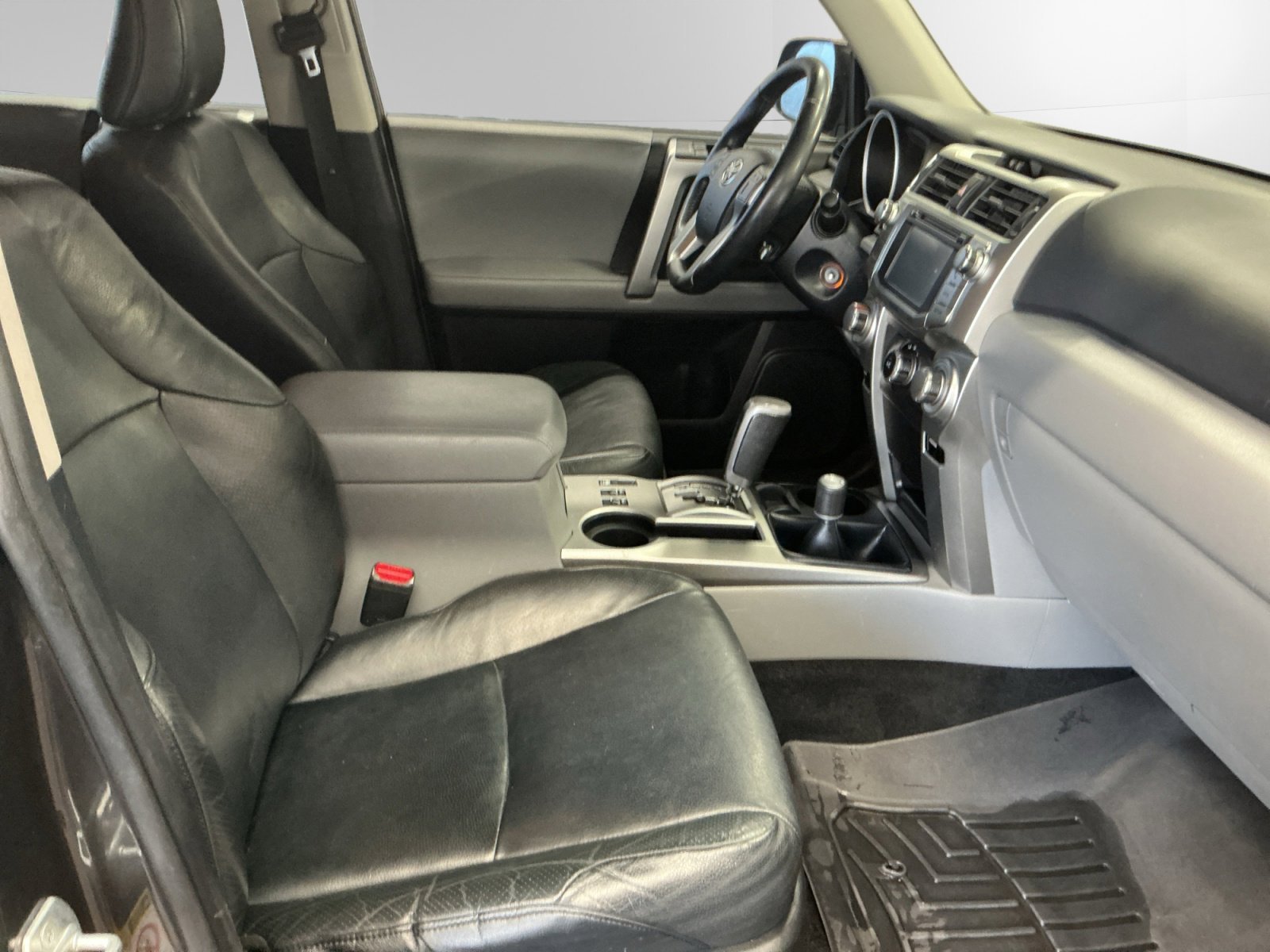 Used 2012 Gray Toyota SR5 image 15