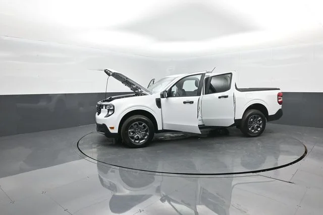 New 2026 Oxford White Ford XLT image 36