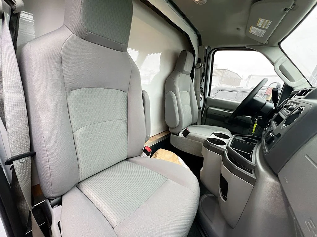 2025 Ford E-Series Cutaway Base - Photo 16
