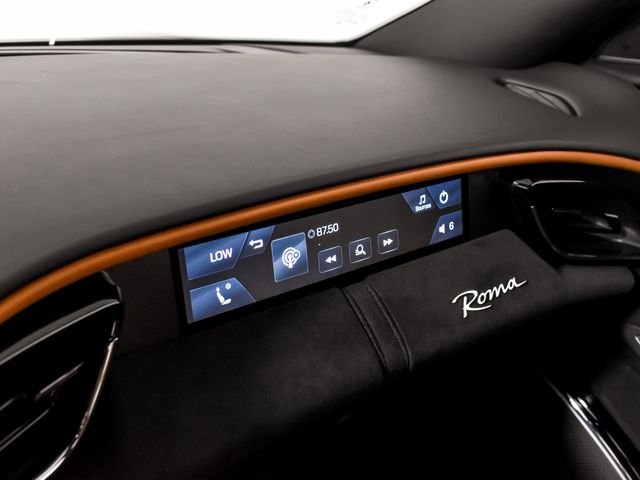 Used 2021 Black Ferrari Base image 40