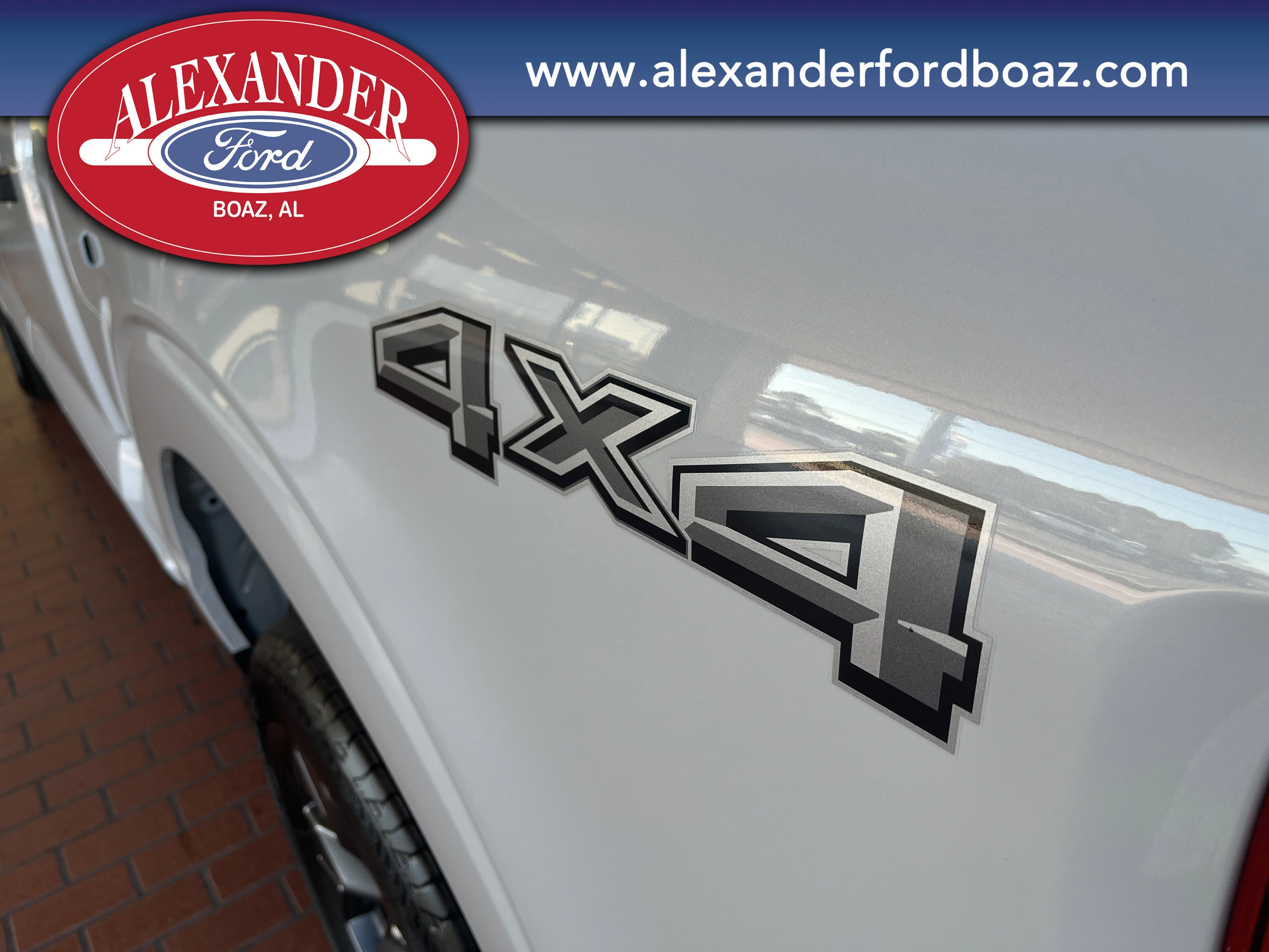 2025 Ford F-150 STX - Photo 8