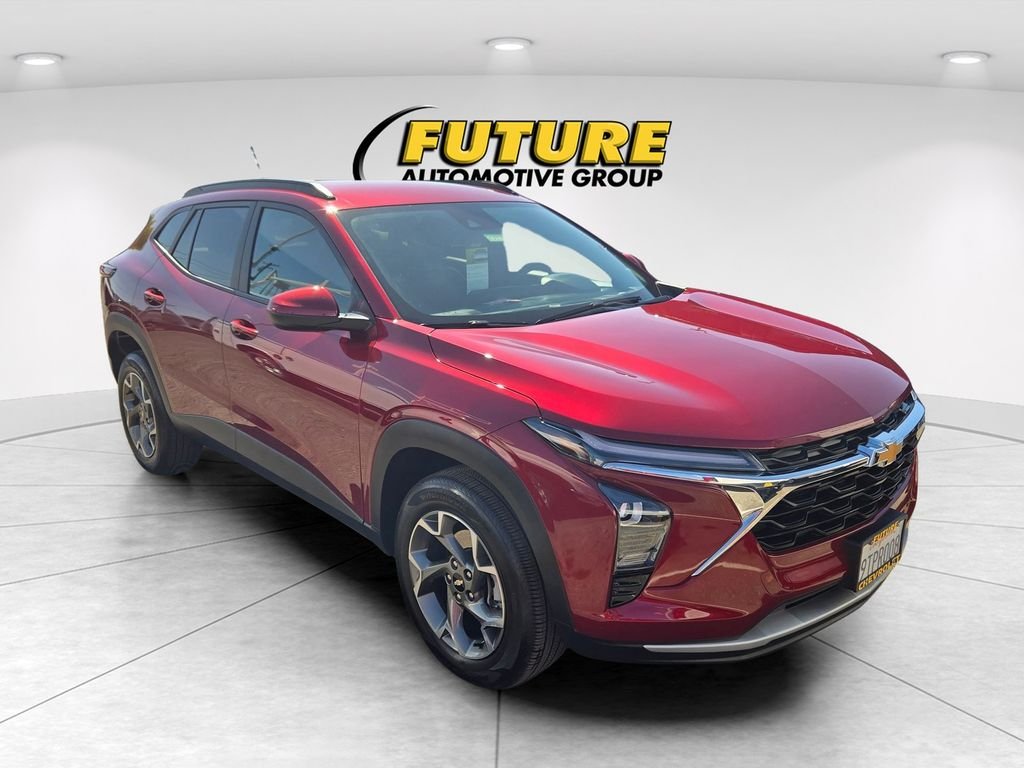 Used 2025 Red Chevrolet LT image 1