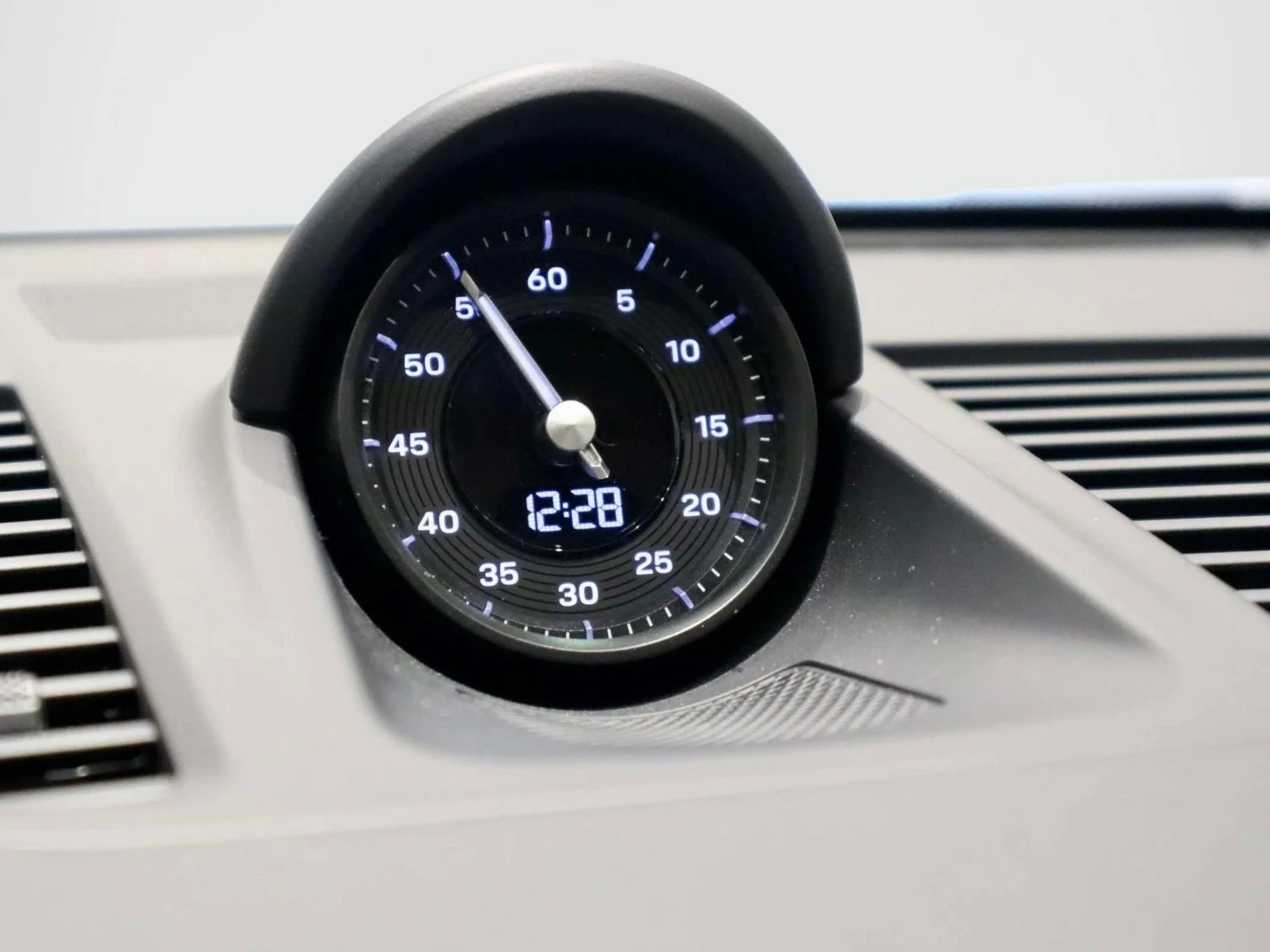 Used 2025 White Porsche Carrera image 38