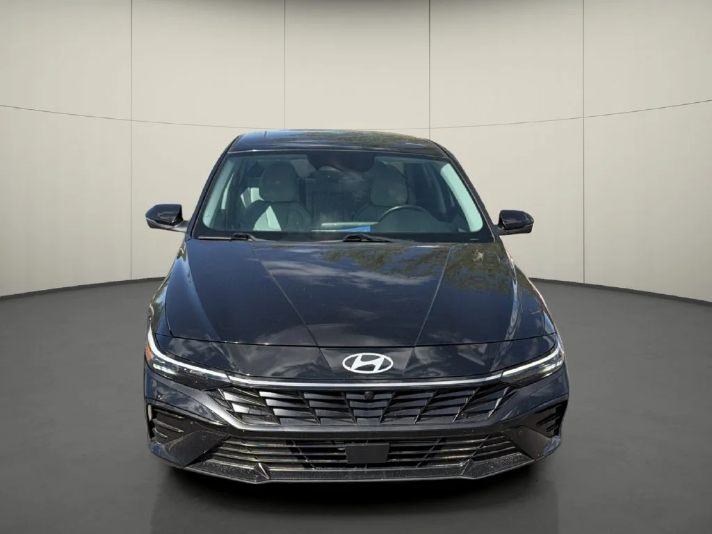 Used 2024 Black Hyundai Limited image 2