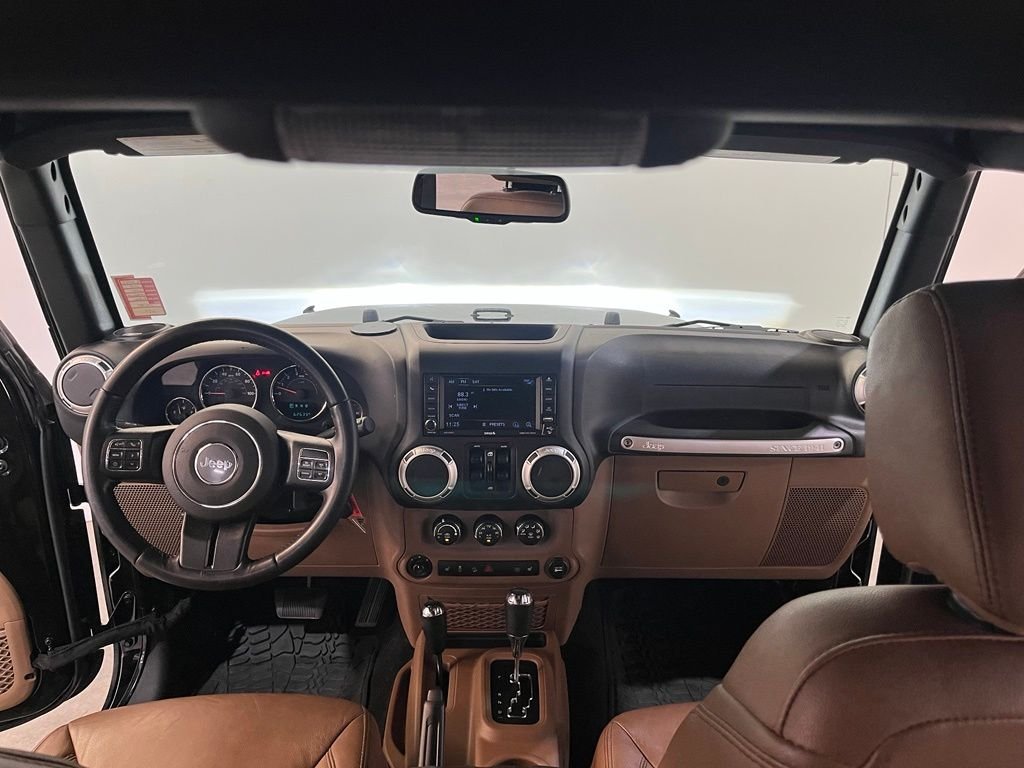 Used 2018 Black Jeep Unlimited Rubicon image 17