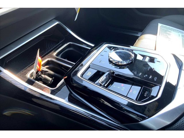 2026 BMW i7 50 - Photo 7