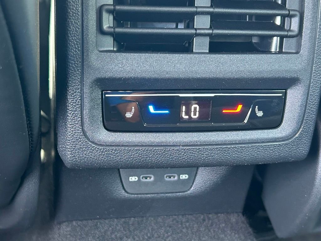 New 2026 Blue Volkswagen 2.0T image 39