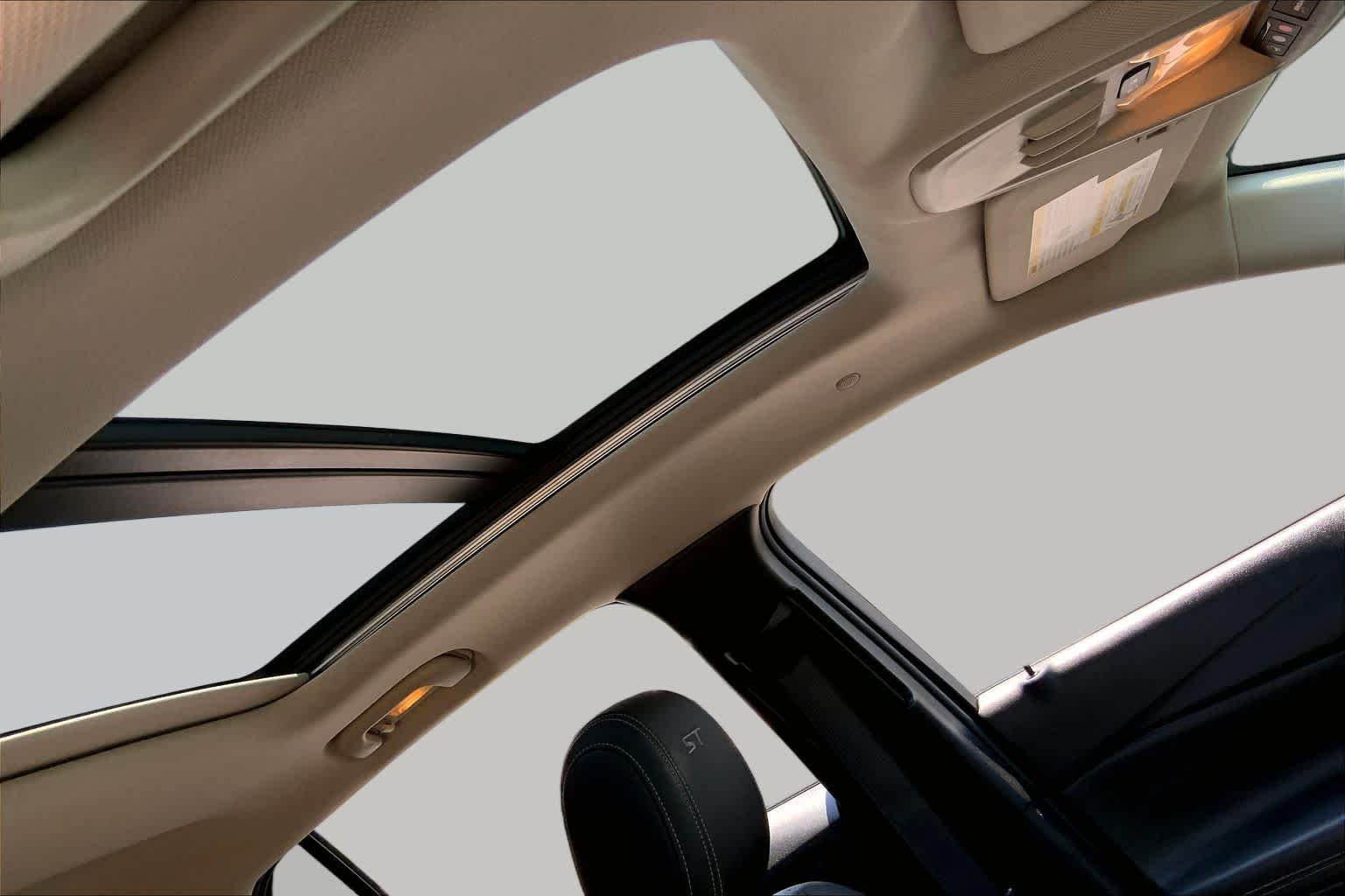 Used 2024  Buick Sport Touring image 14
