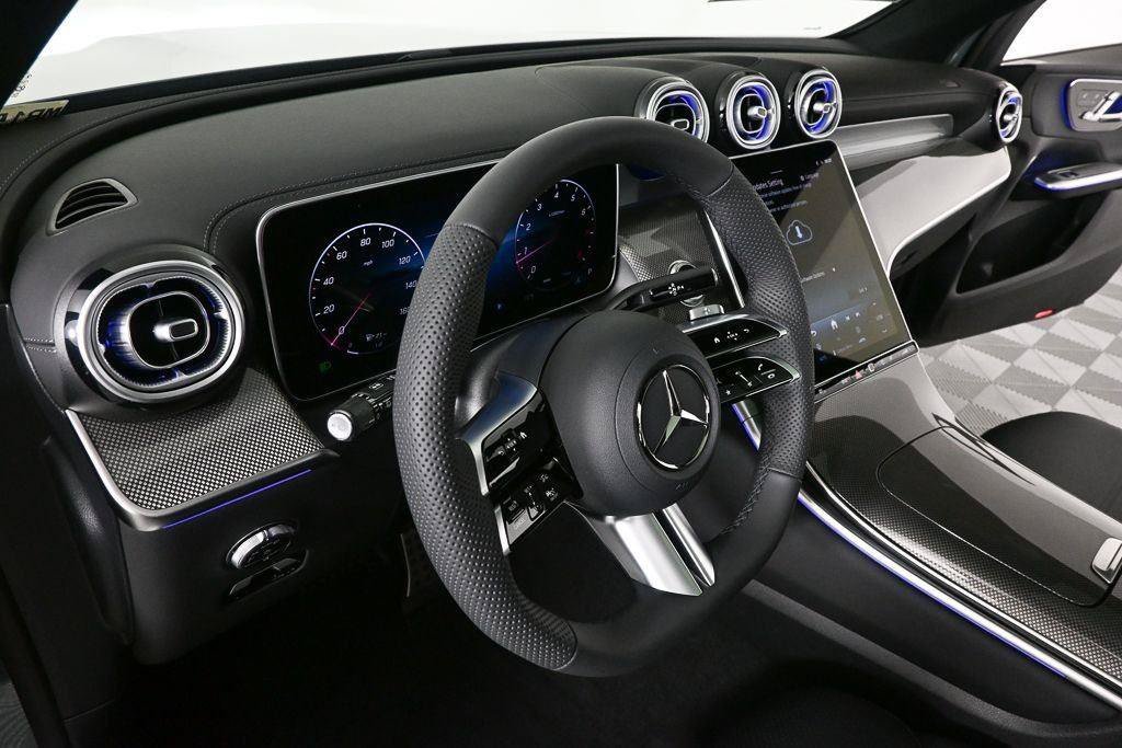New 2026 Verde Silver Metallic Mercedes-Benz GLC 300 image 44