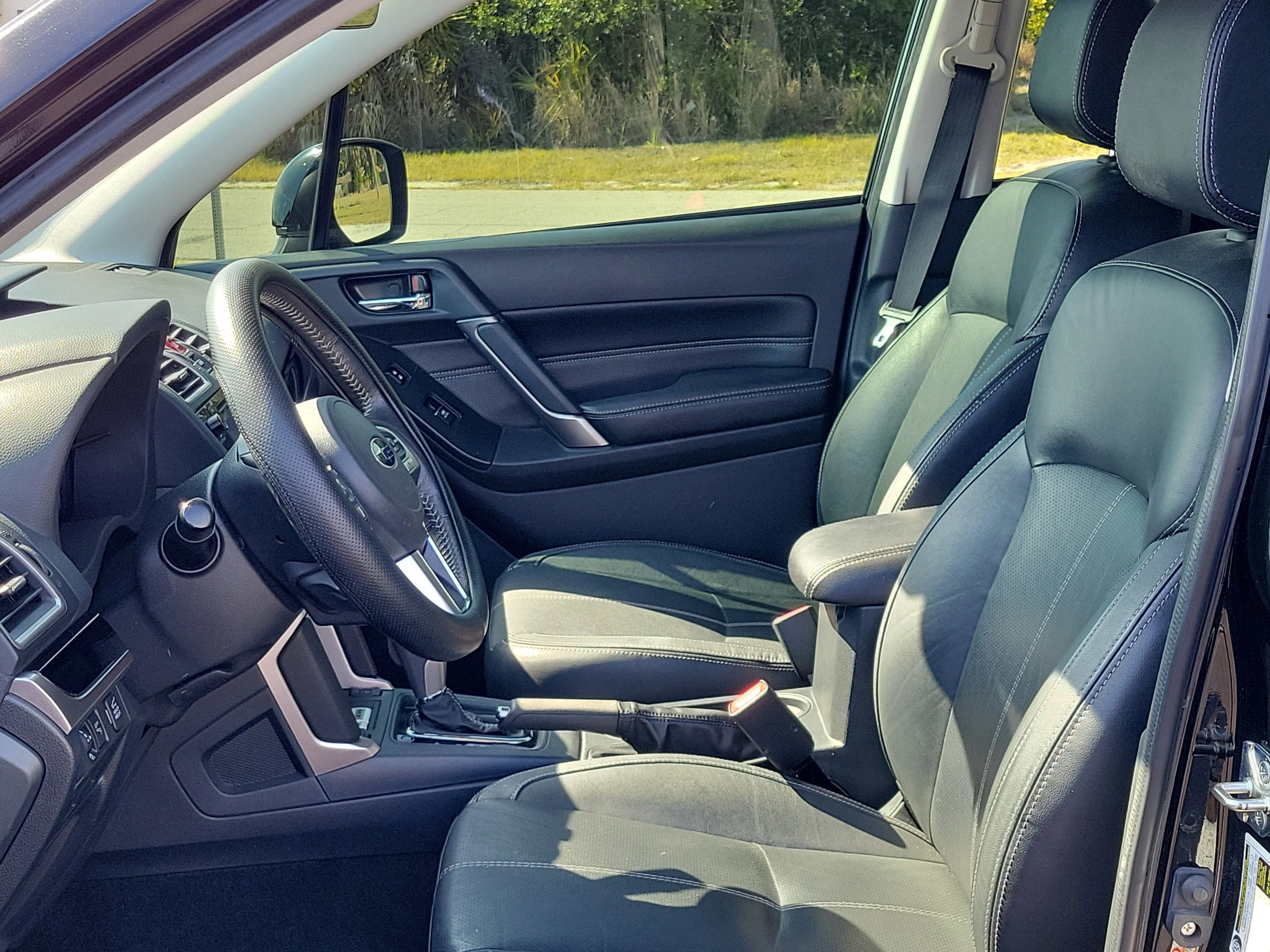 Used 2018 Crystal Black Silica Subaru Touring image 21