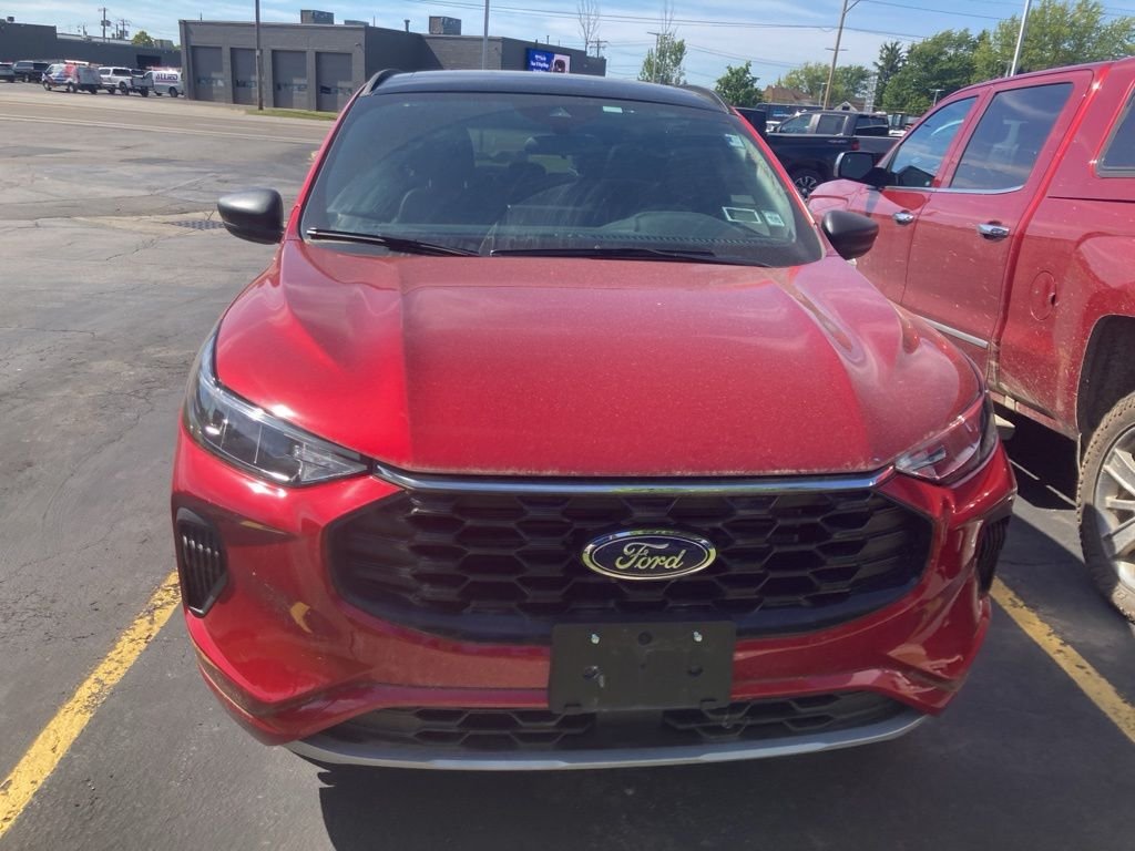 Used 2023 Red Ford ST-Line image 2