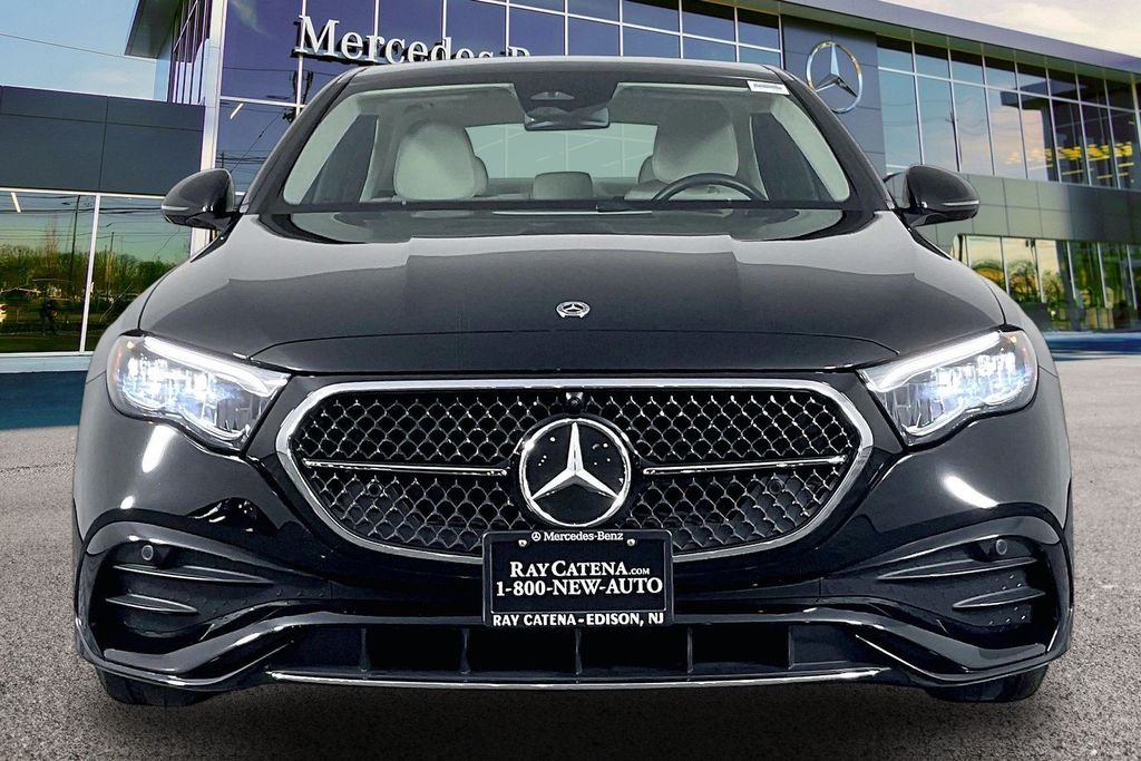2025 Mercedes-Benz E-Class E350 - Photo 3
