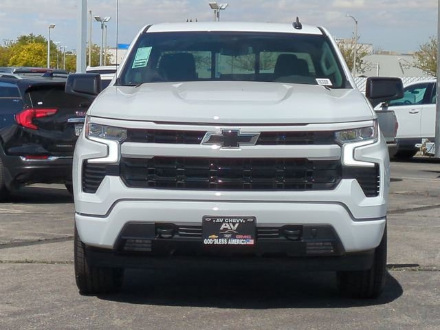 New 2026 Summit White Chevrolet RST image 3