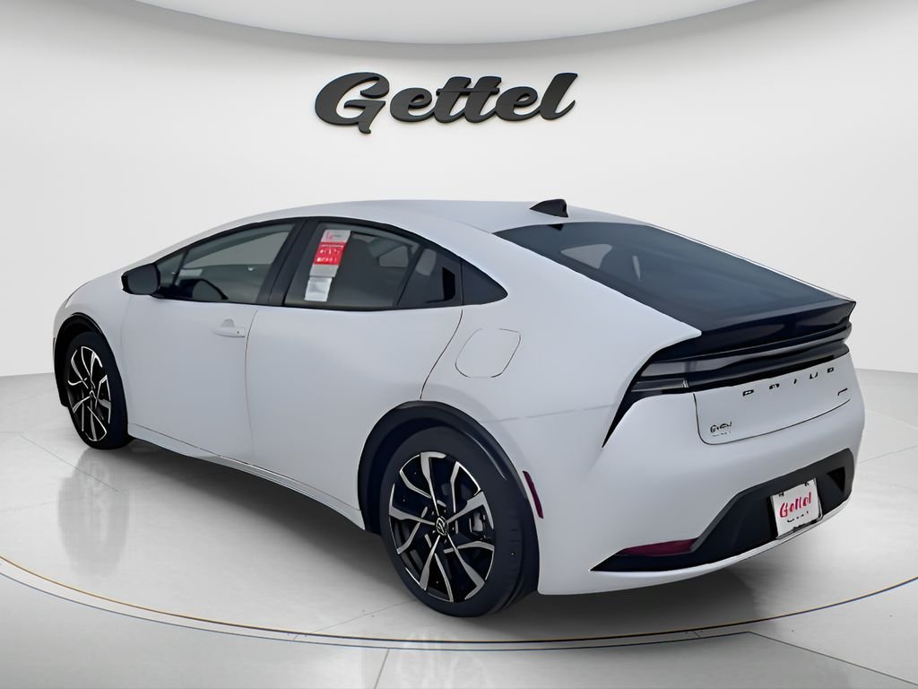 2026 Toyota Prius Plug-in Hybrid XSE - Photo 8