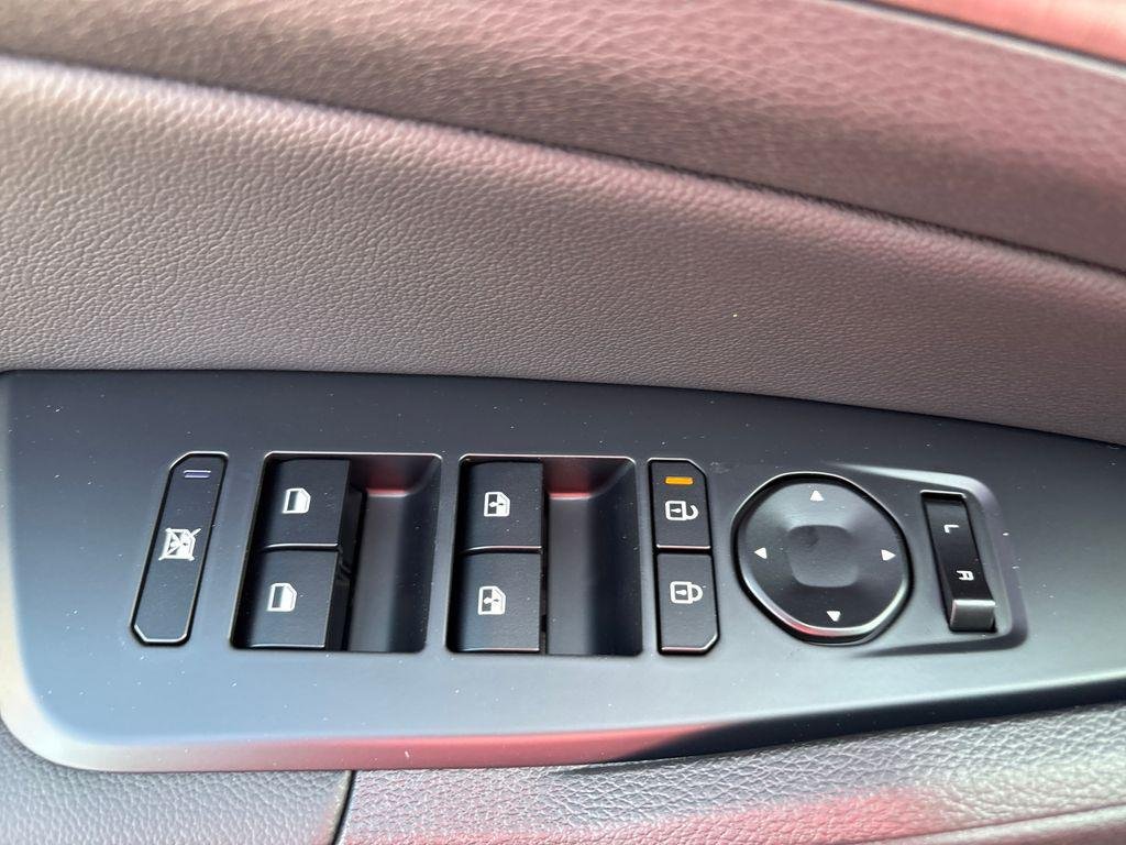 New 2026 Shadow Matte Gray Kia X-Line image 14