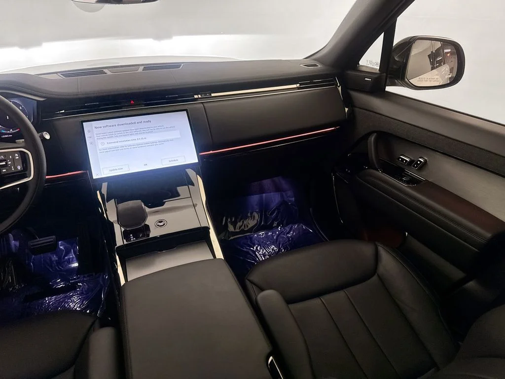 Certified Used 2024 White Land Rover SE image 22