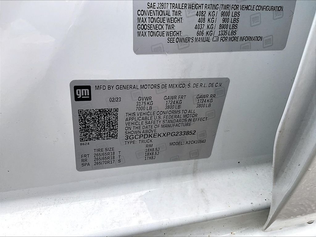 Used 2023 White Chevrolet LT image 35