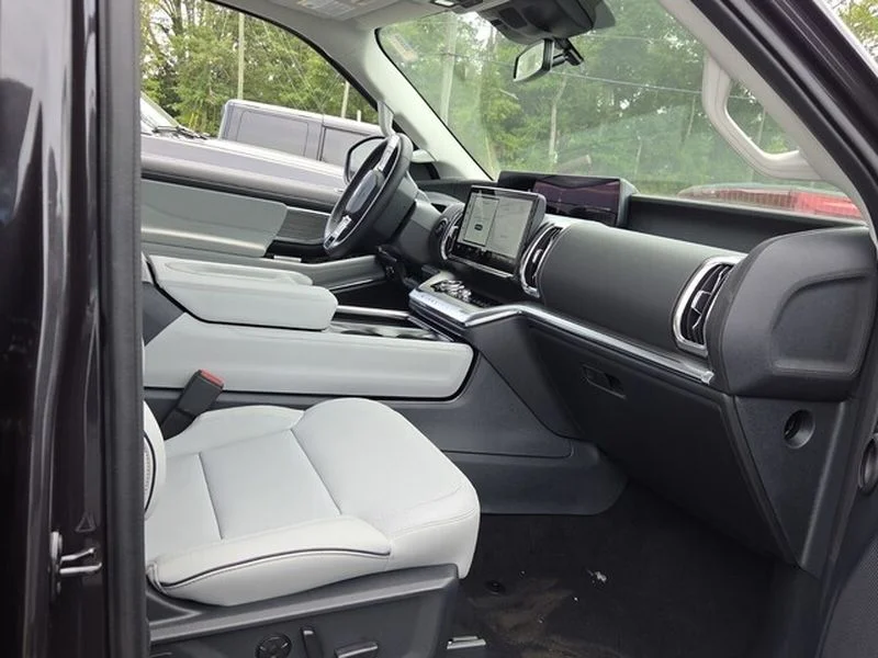 New 2027 Dark Matter Gray Metallic Ford MAX Platinum image 14