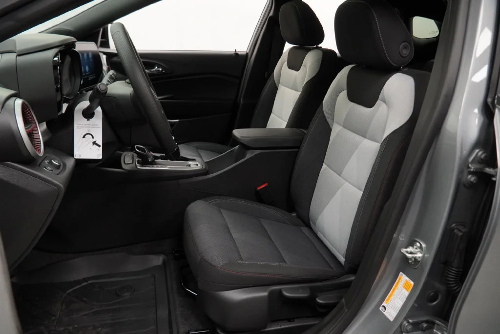 New 2026 Sterling Gray Metallic Chevrolet 1RS image 4