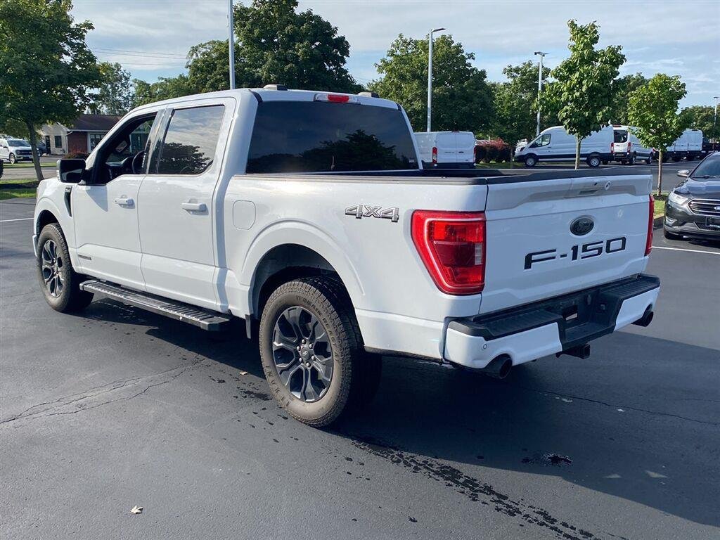 Used 2023 Oxford White Ford XLT image 8