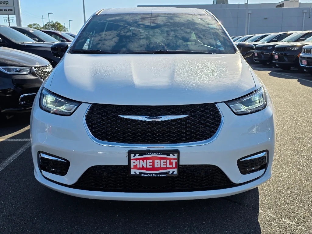 2026 Chrysler Pacifica Select - Photo 7