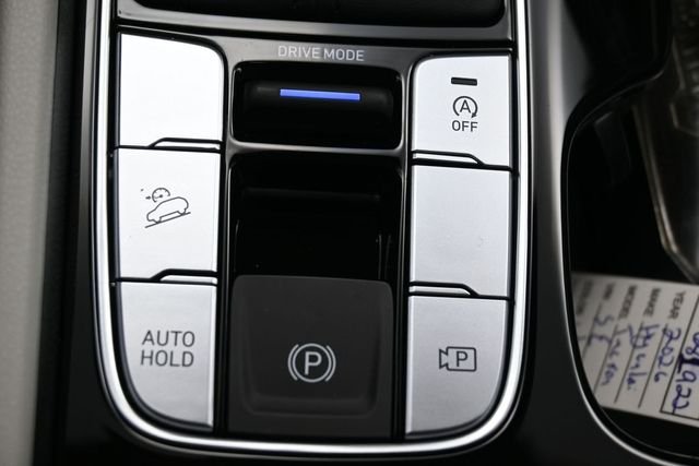 New 2026 White Hyundai SE FWD image 28