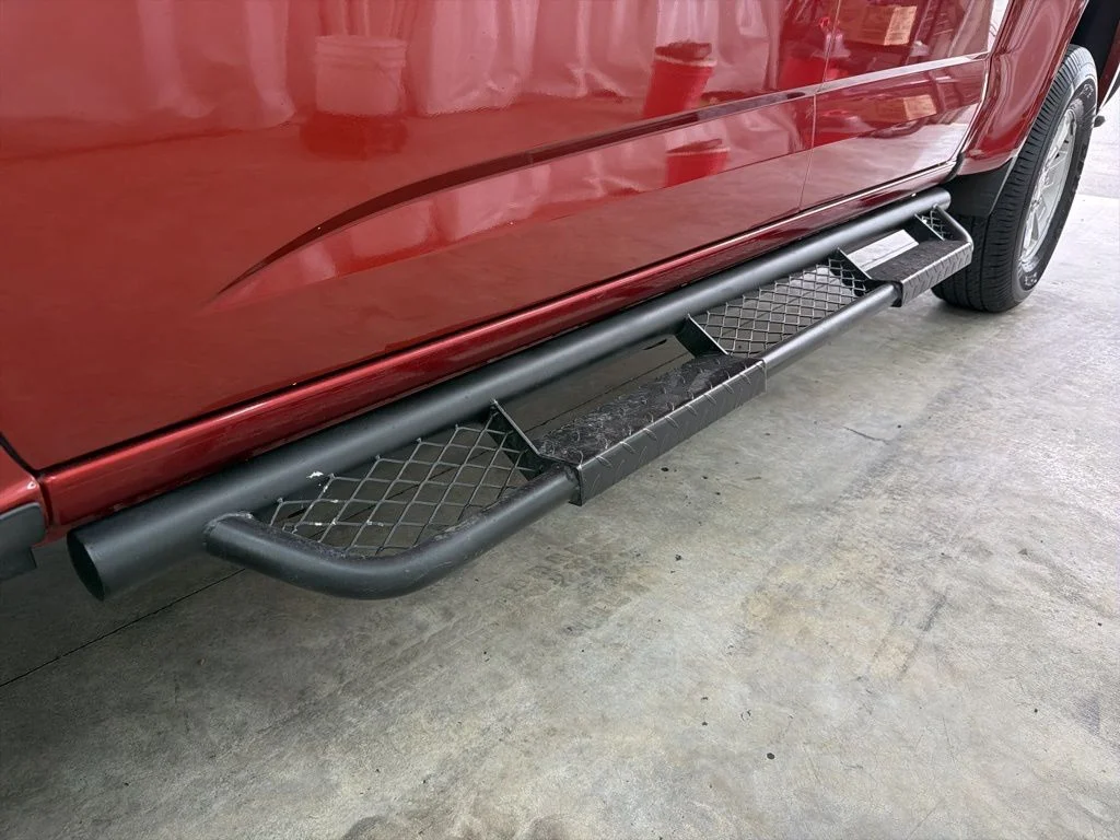 Used 2016 Red Chevrolet Work Truck image 15