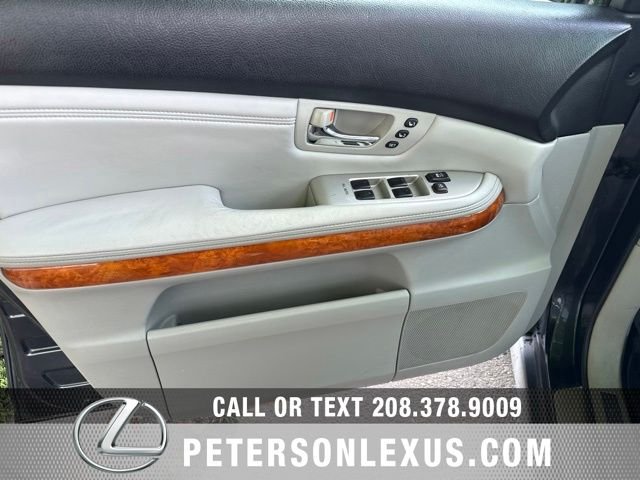 Used 2007 Gray Lexus Luxury image 22