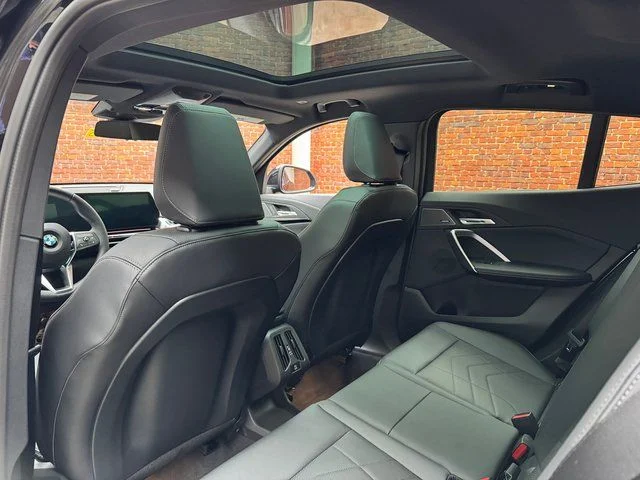 Used 2026 Black BMW xDrive28i image 24