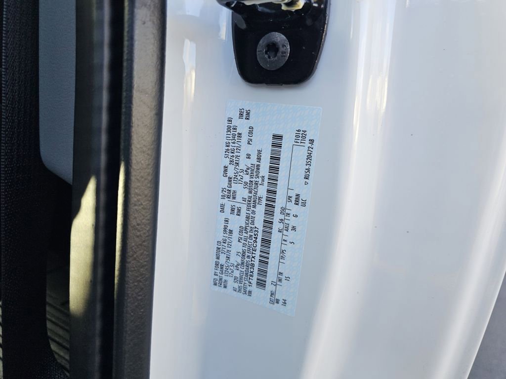 New 2026 Oxford White Ford XL image 8