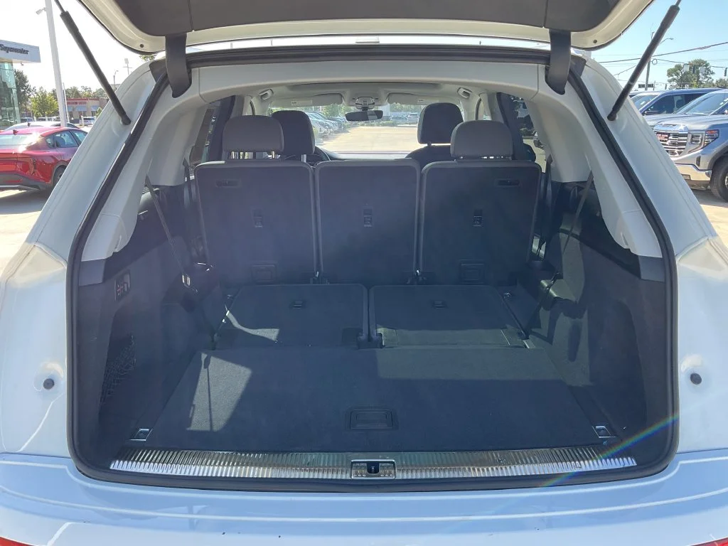 Used 2025 White Audi 55 Premium Plus image 10