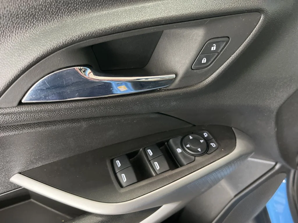 Used 2024 Blue Chevrolet 1RS image 4
