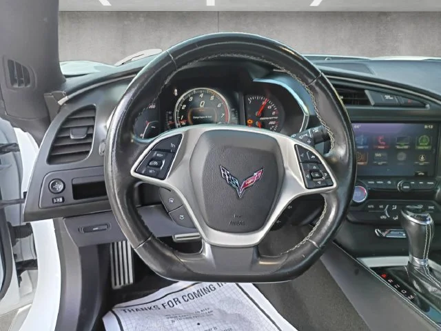 Used 2019 White Chevrolet Stingray image 21