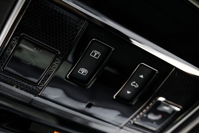 New 2026  Land Rover Dynamic SE image 34