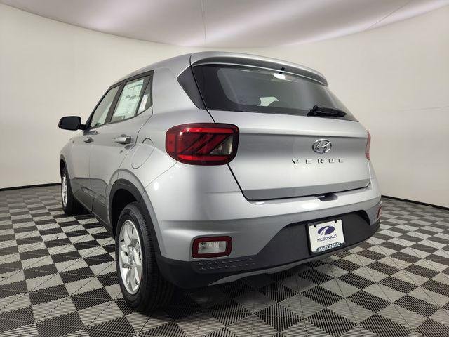New 2026 Silver Hyundai SE image 3