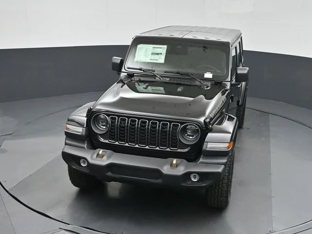 New 2026 Black Clear-Coat Exterior Paint Jeep 85th Anniversary Edition image 37