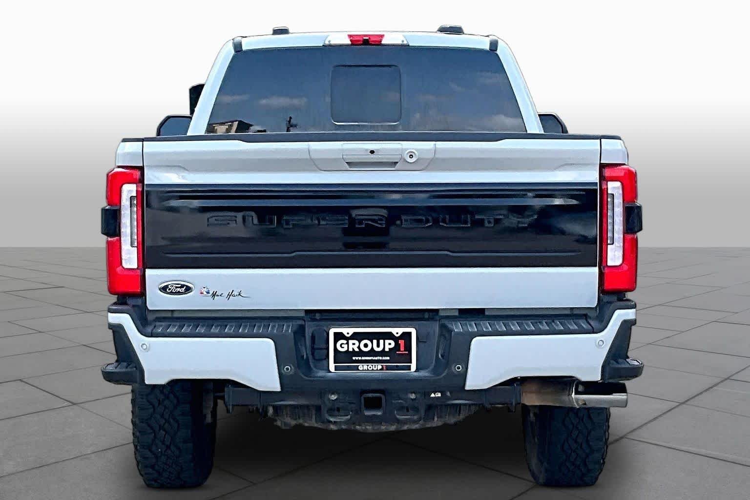 Used 2025 Avalanche Gray Ford Platinum image 4