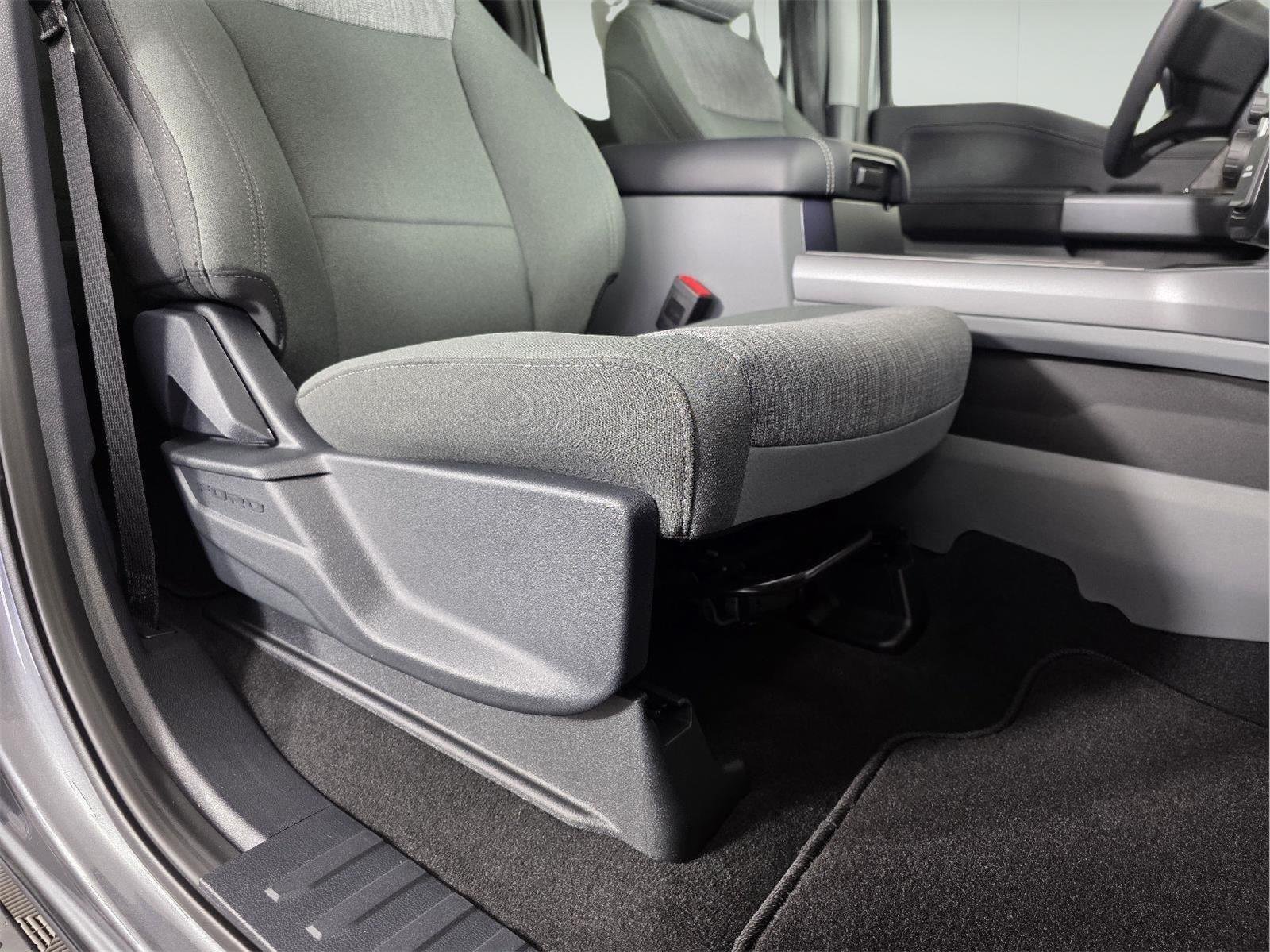 New 2026 Carbonized Gray Metallic Ford F-250® XLT image 23