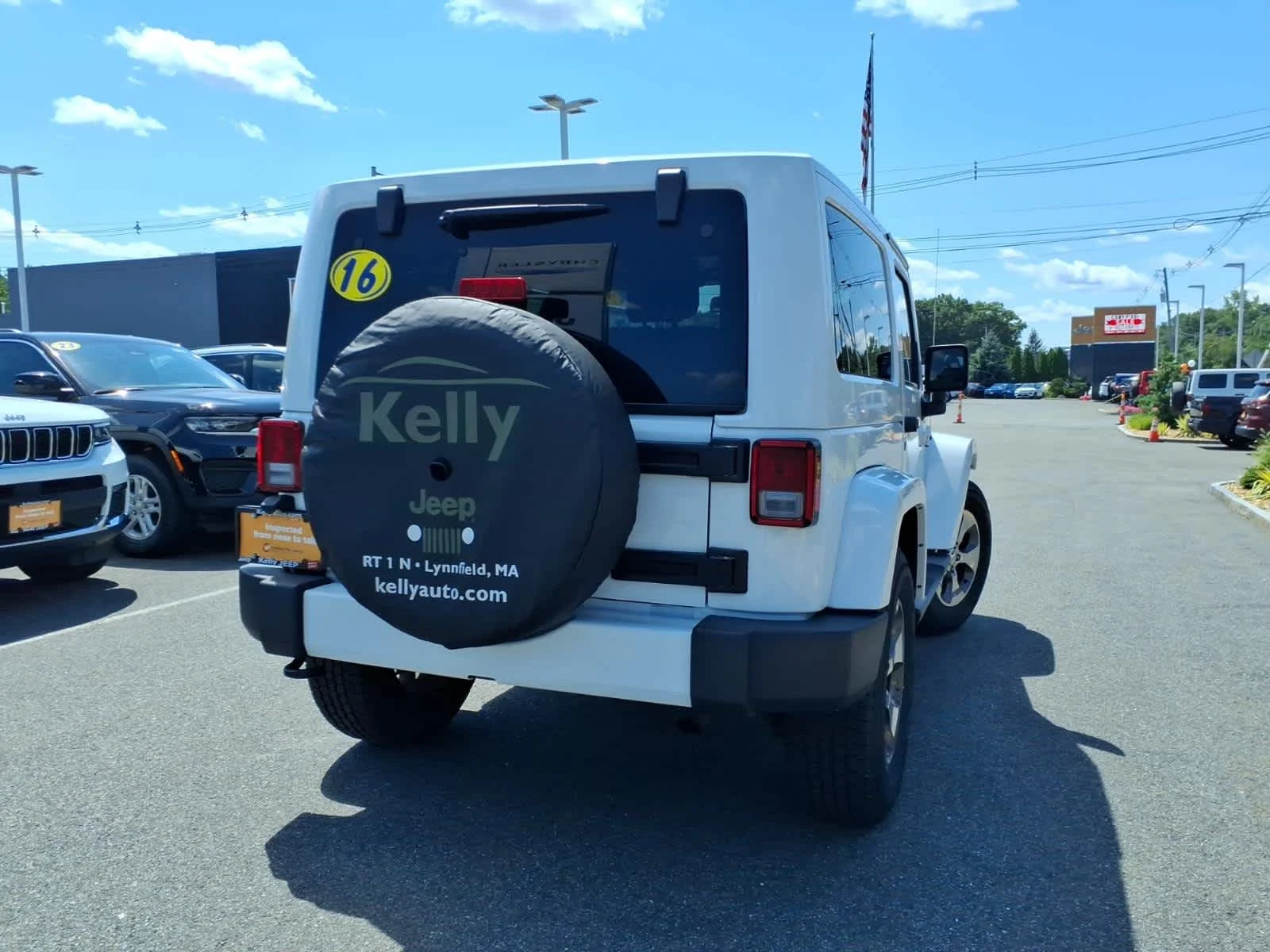 Certified Used 2016 Bright White Clearcoat Jeep Sahara image 8