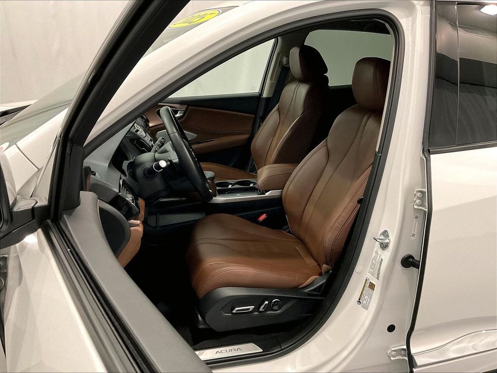 Used 2025 White Acura Technology Package image 10