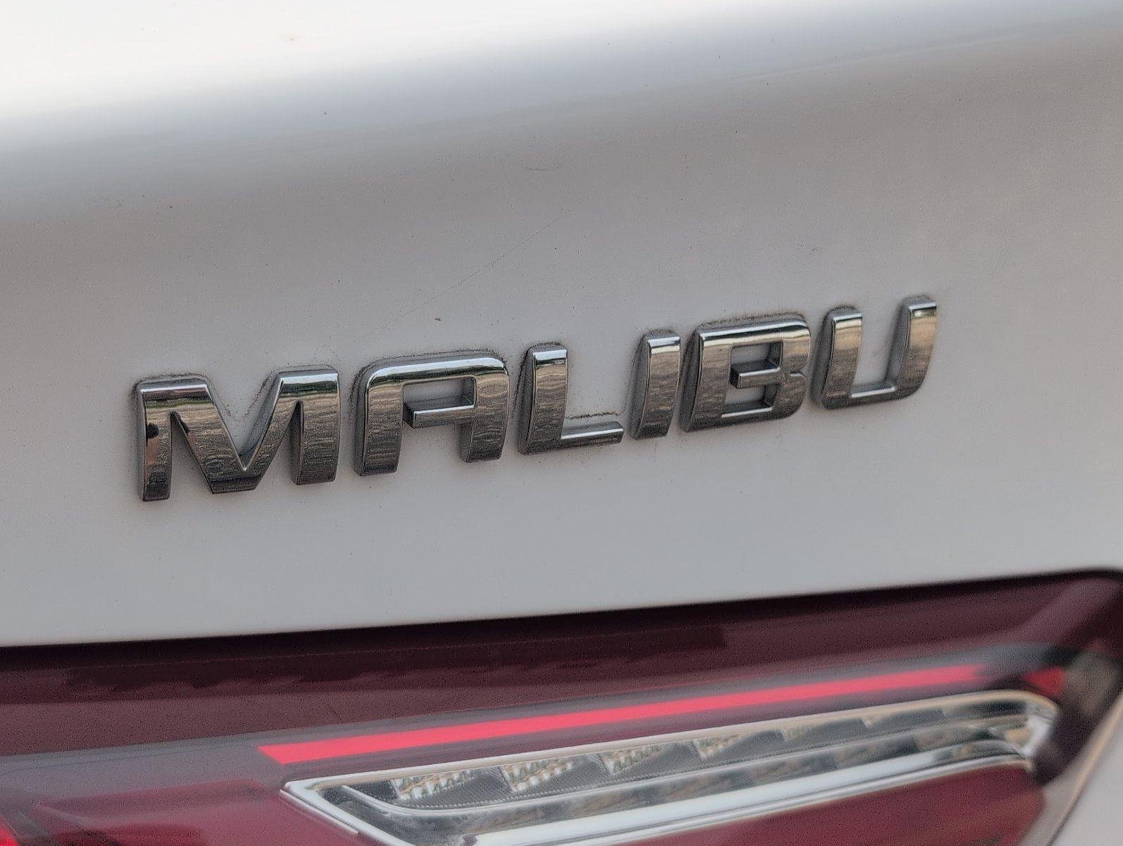 Used 2022 Summit White Chevrolet LT image 6