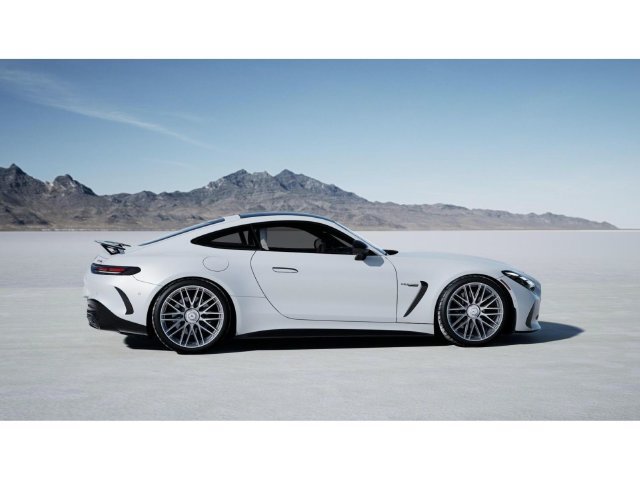 New 2027 MANUFAKTUR Moonlight White Metallic Mercedes-Benz AMG® GT 55 Coupe image 17