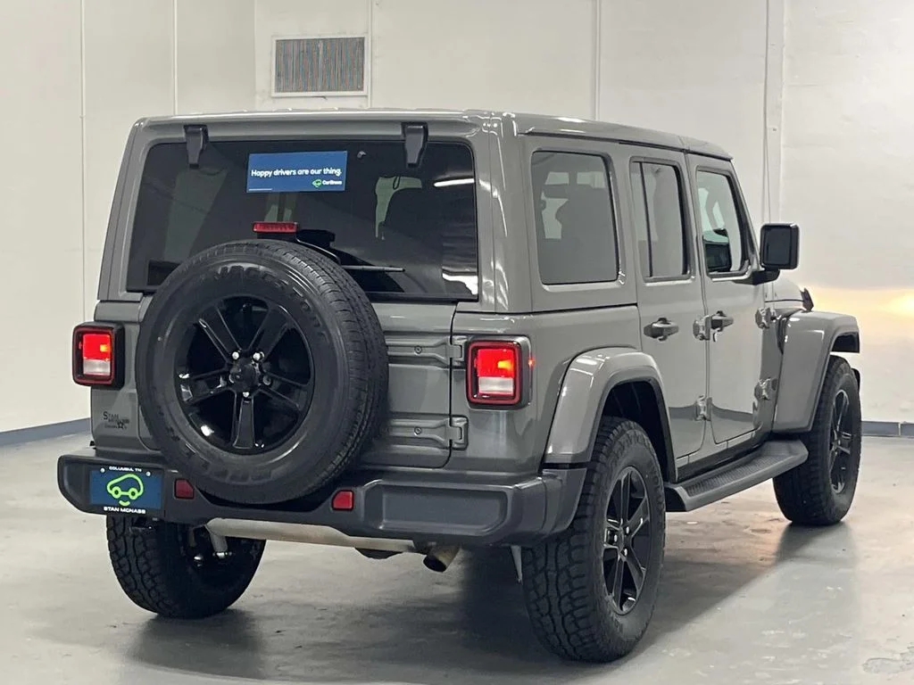 Used 2020 Sting-Gray Clearcoat Jeep Sahara Altitude 4WD 2.0L 1 Owner image 8